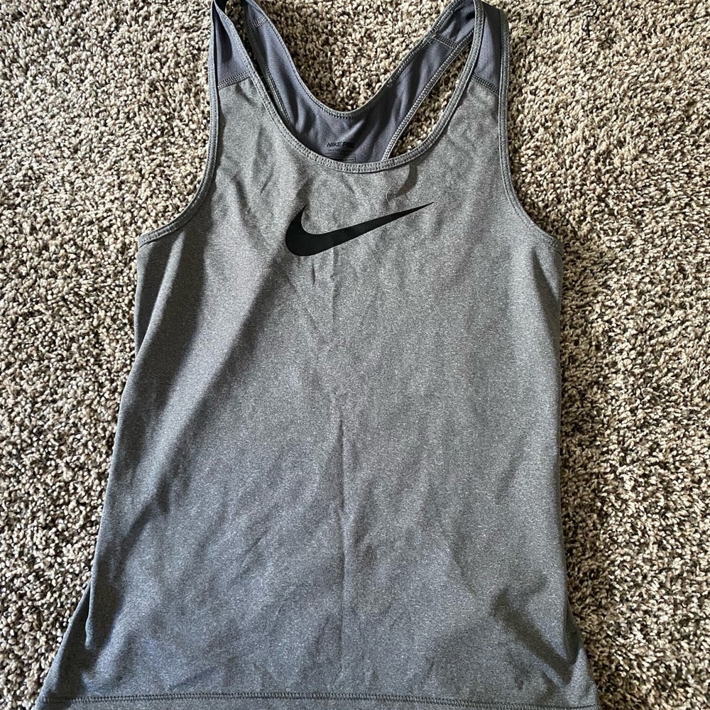 Nike tank